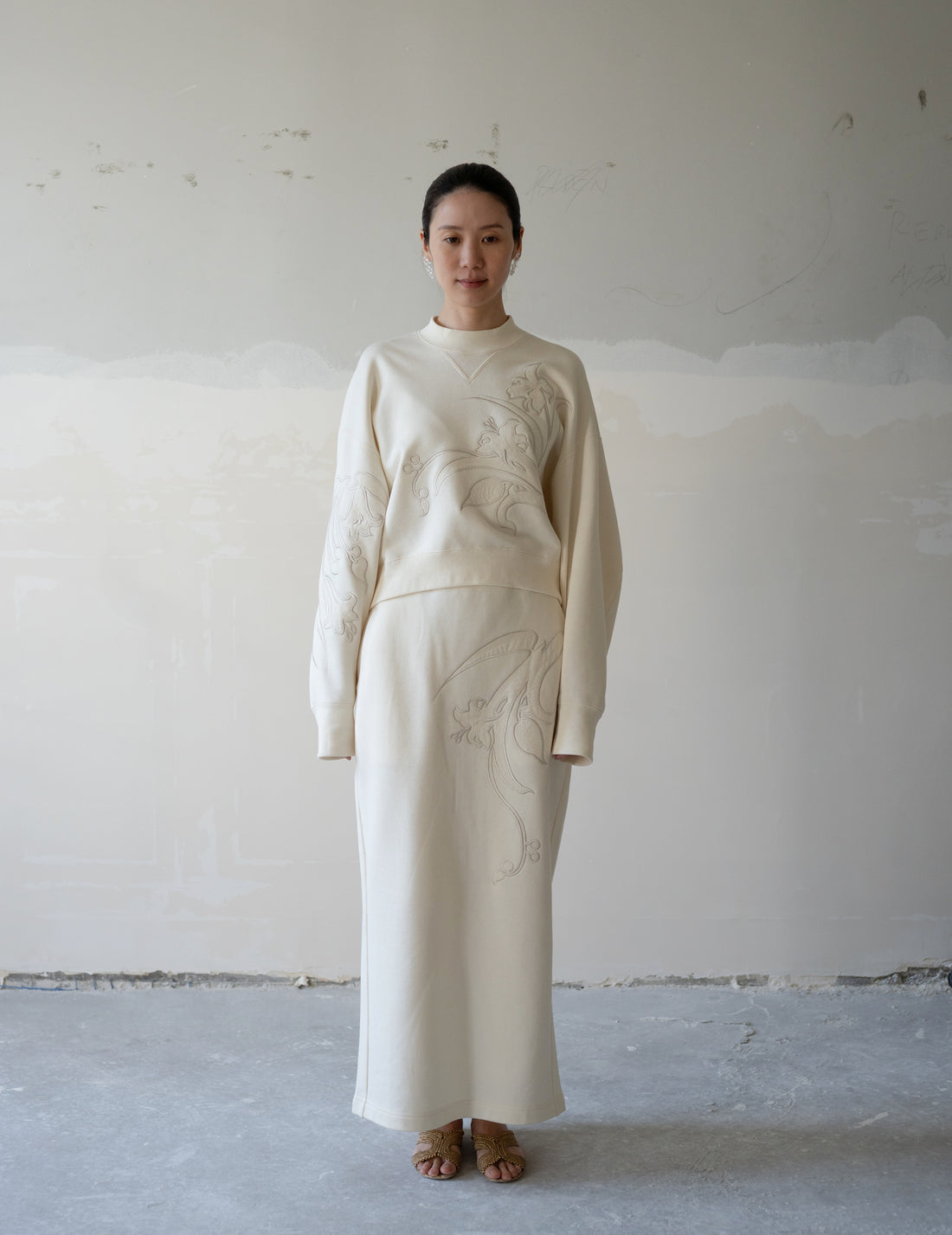 Floral Embroidery Sweat Skirt・Ecru