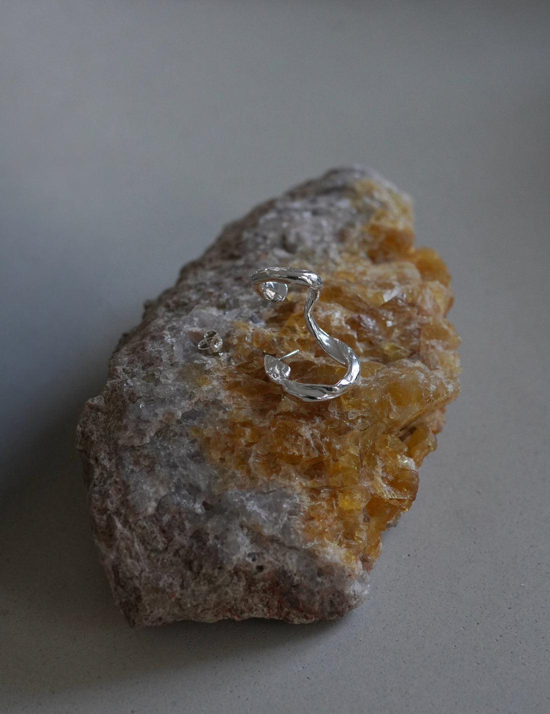 DRIP EARCRAWLER 耳環・單隻 銀