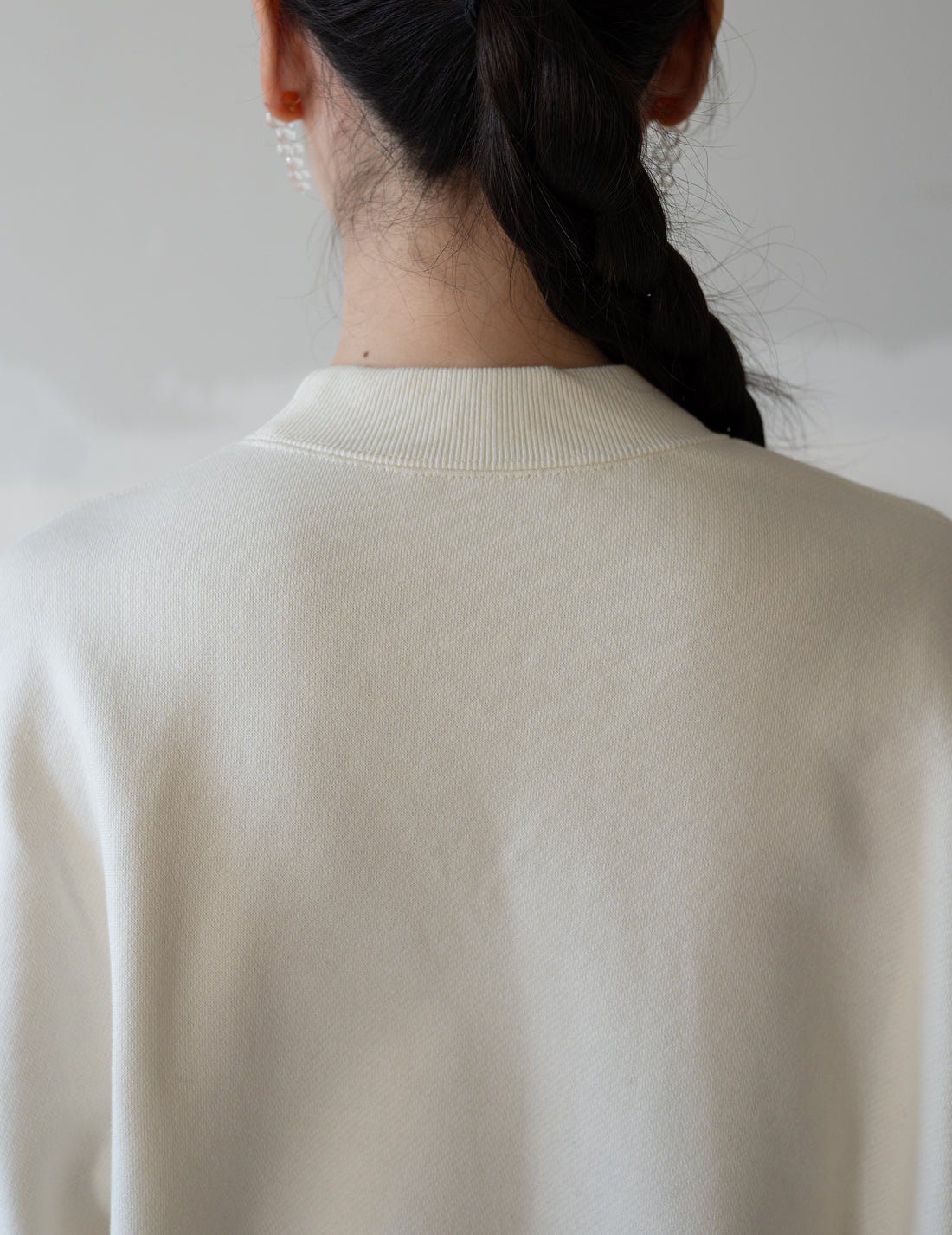 Floral Embroidery Short Sweat Top・Ecru