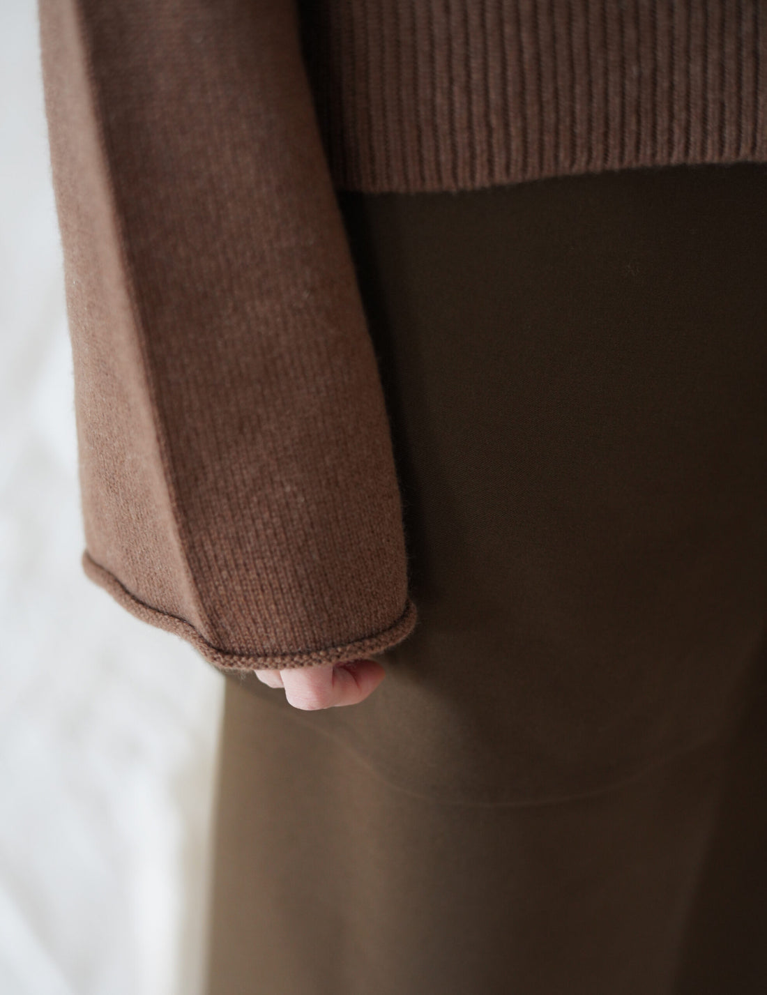 Alicia Cashmere Sweater・Khaki Brown