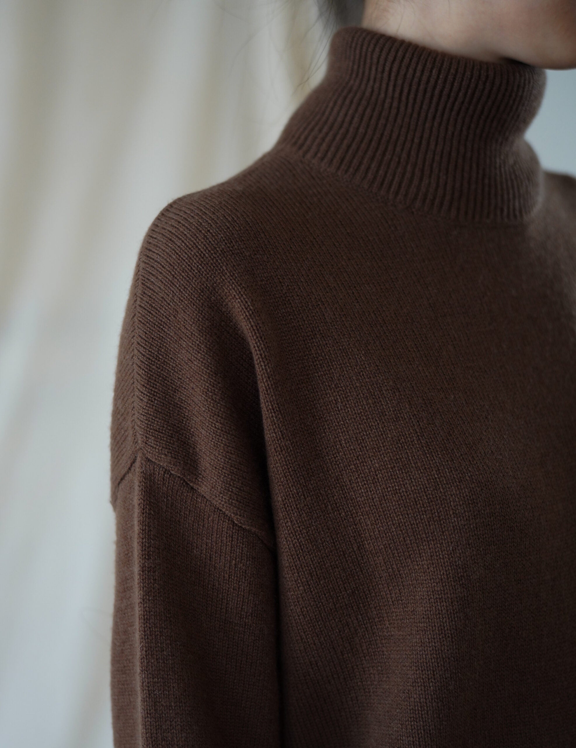 Alicia Cashmere Sweater・Khaki Brown