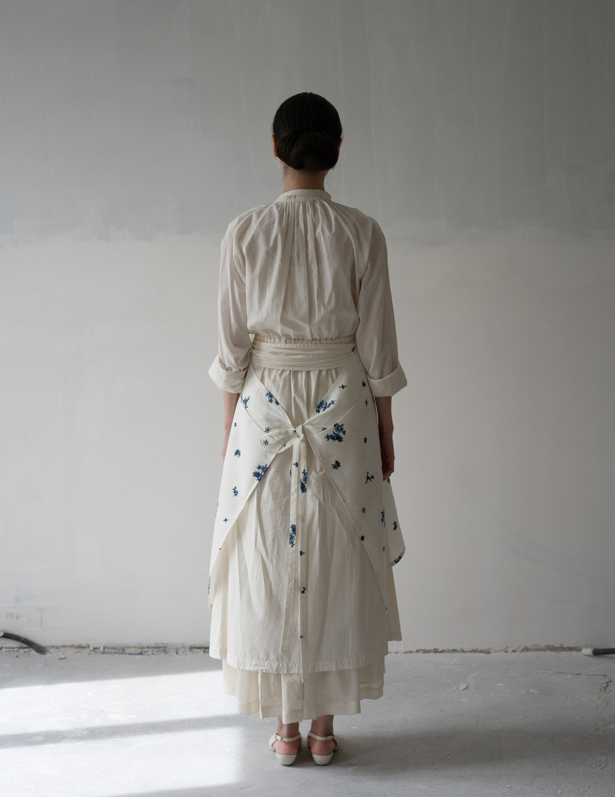 Indigo Print Linen Apron・Indigo Print