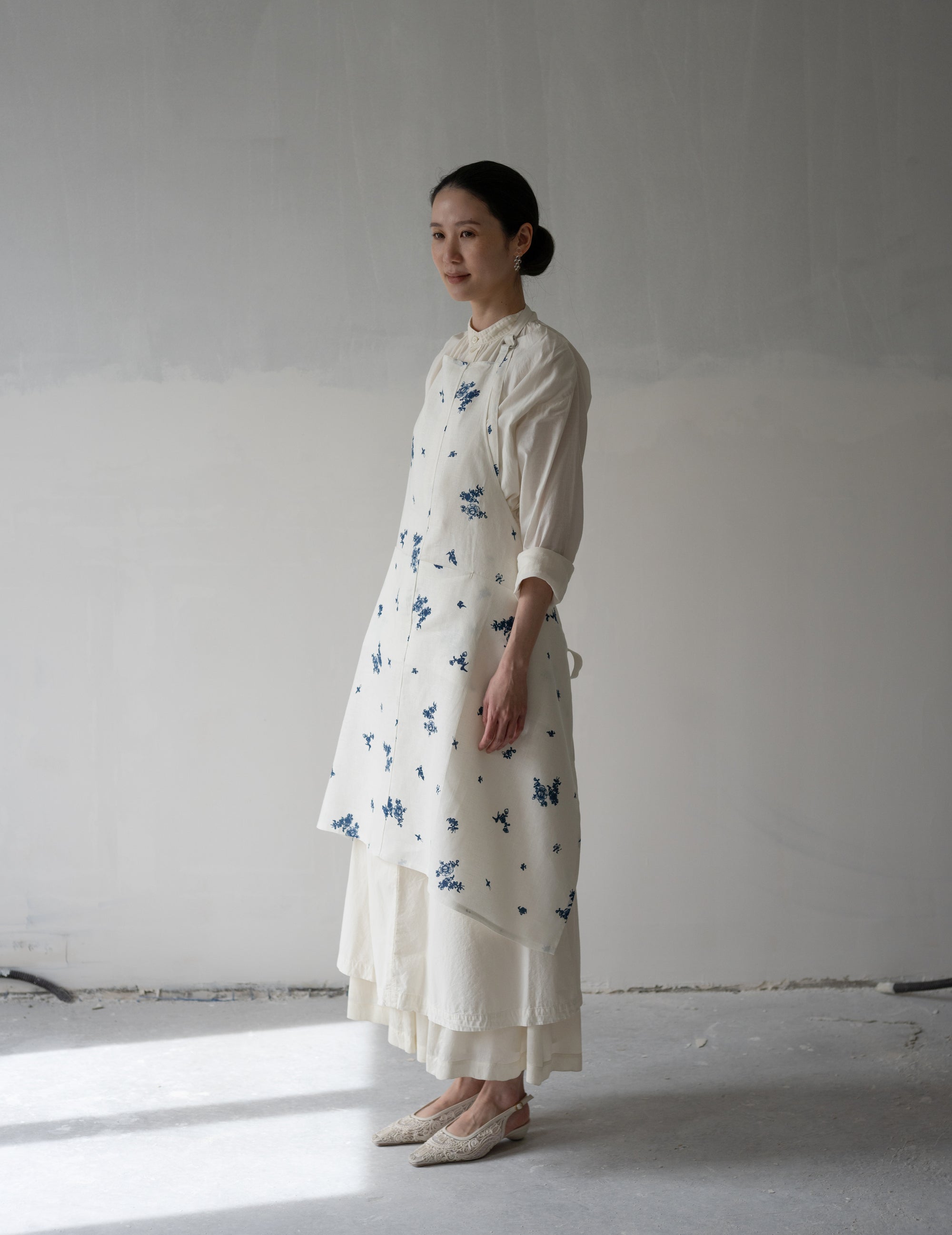 Indigo Print Linen Apron・Indigo Print