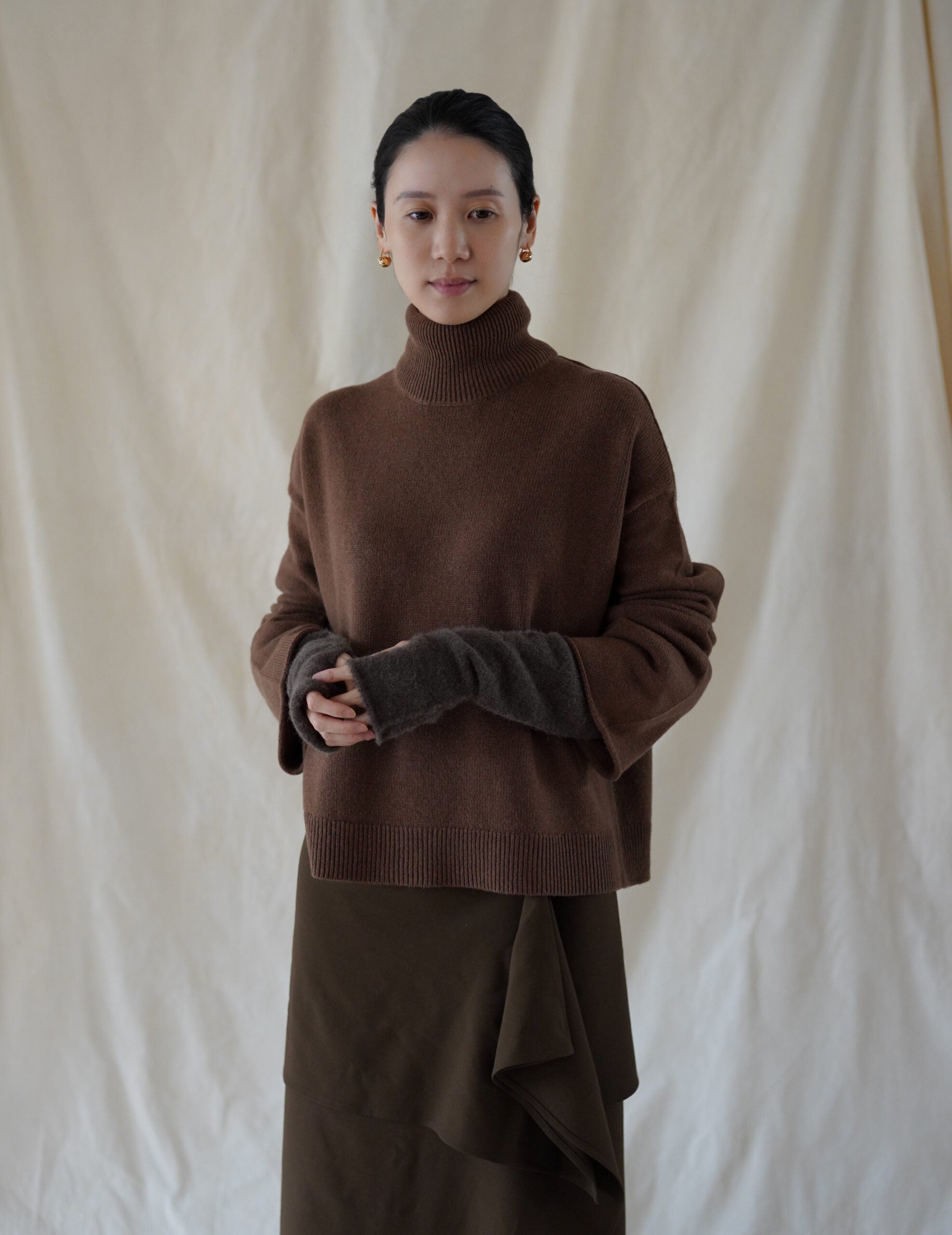 Hana 羊絨蠶絲長手套・深褐灰