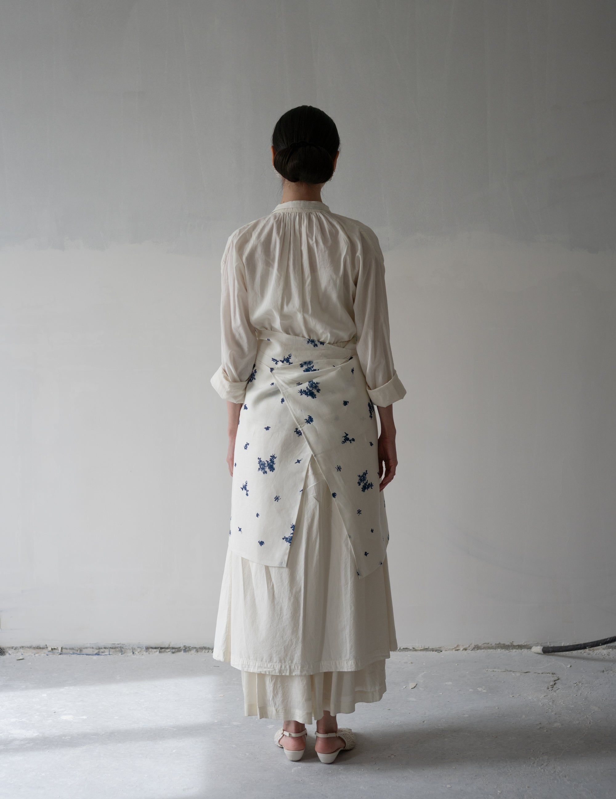 Indigo Print Linen Apron・Indigo Print