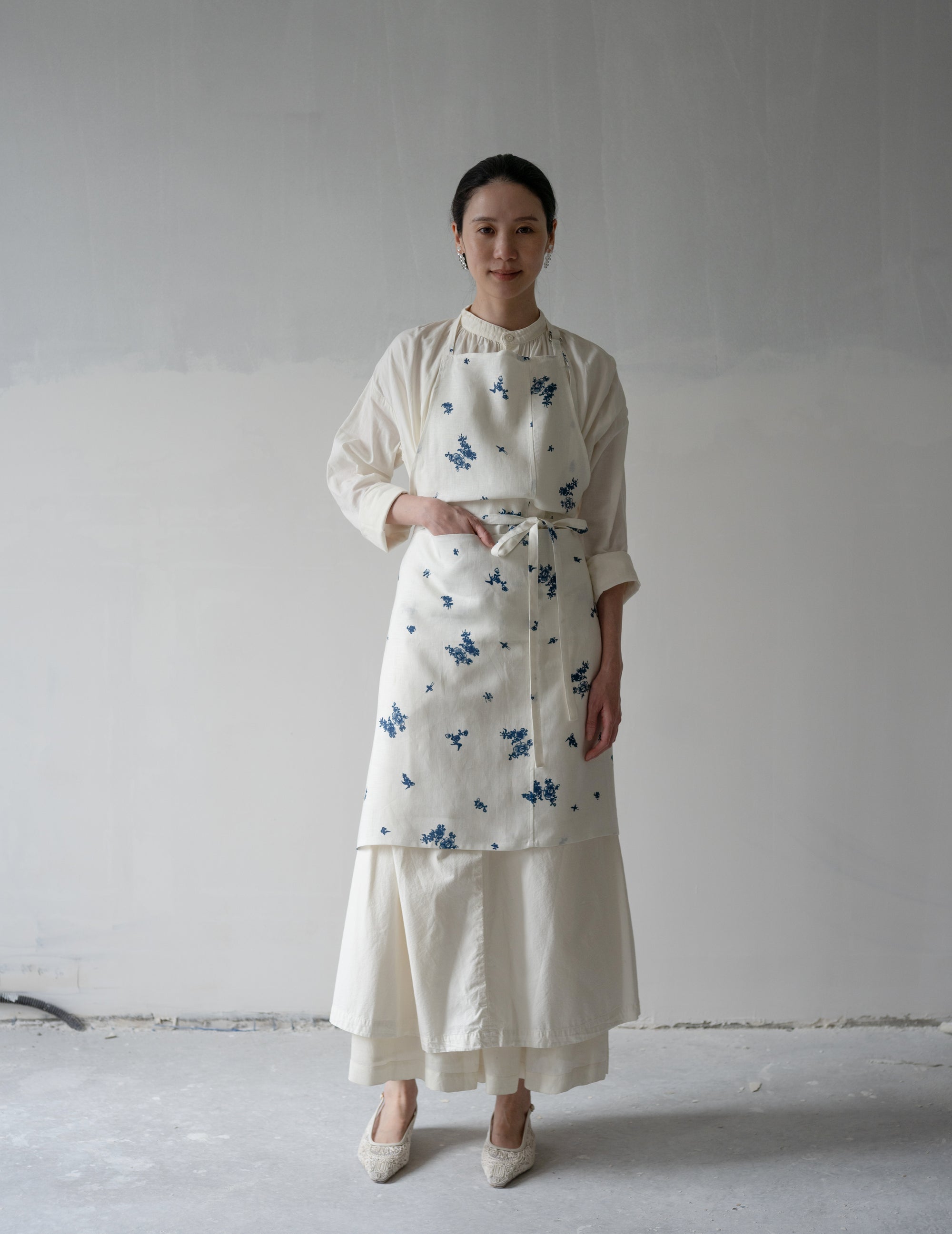 Indigo Print Linen Apron・Indigo Print