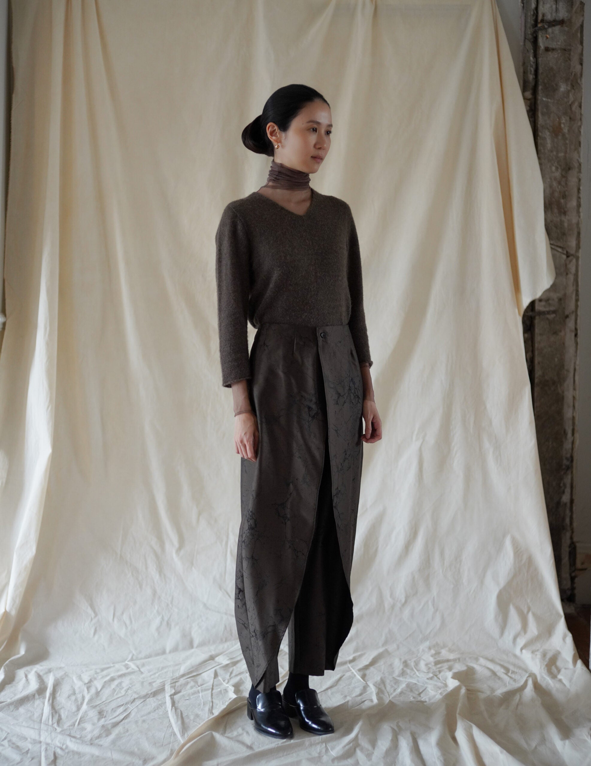 Cisne 真絲薄紗高領內搭・棕褐色