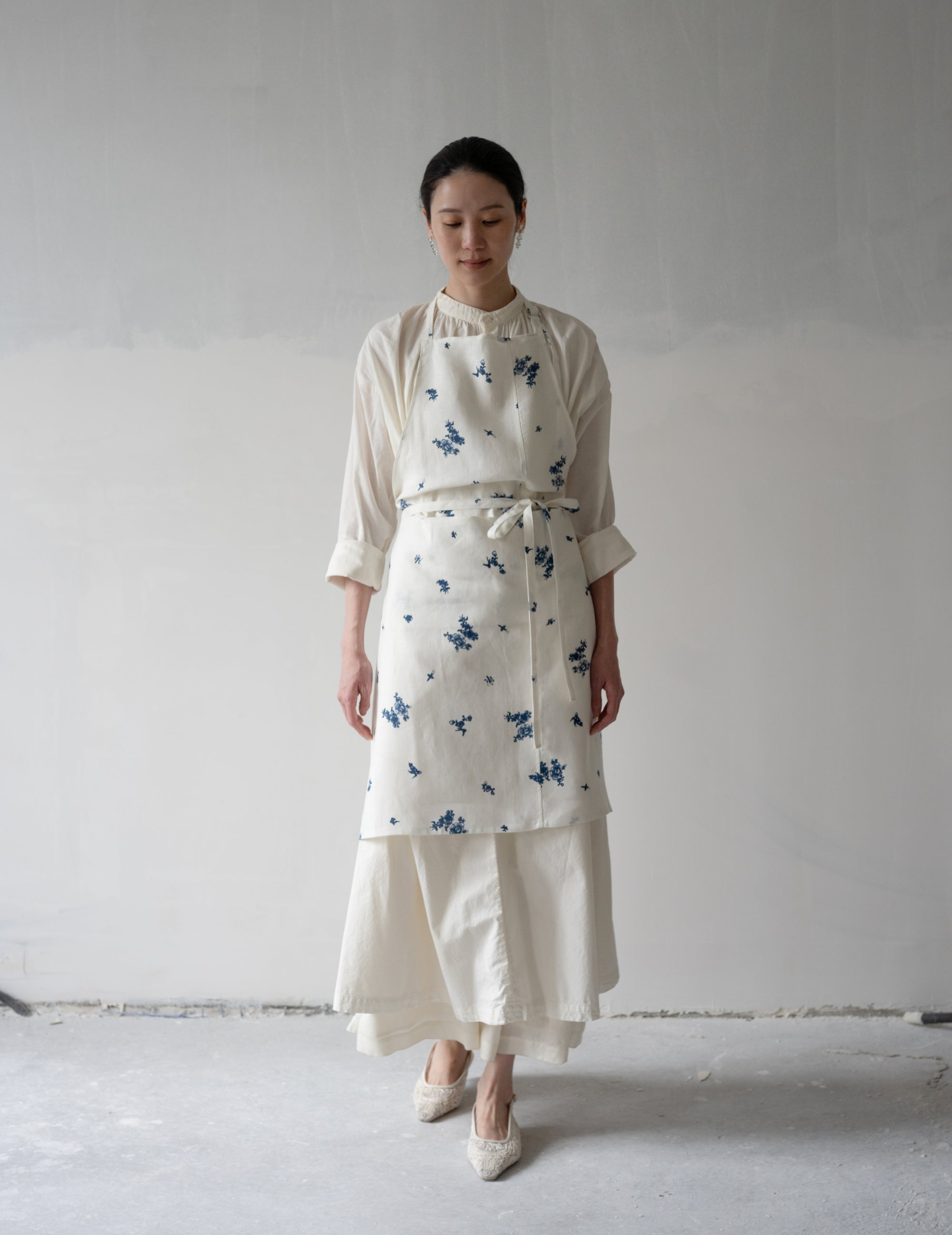 Indigo Print Linen Apron・Indigo Print