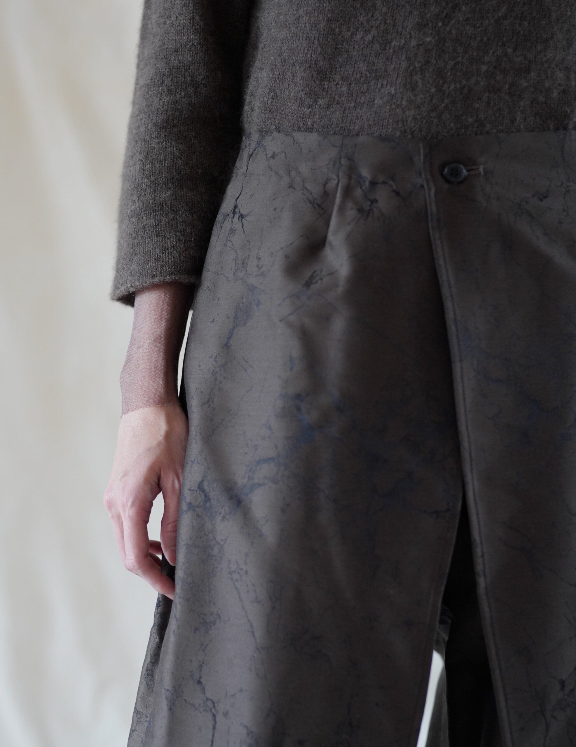 Cisne 真絲薄紗高領內搭・棕褐色