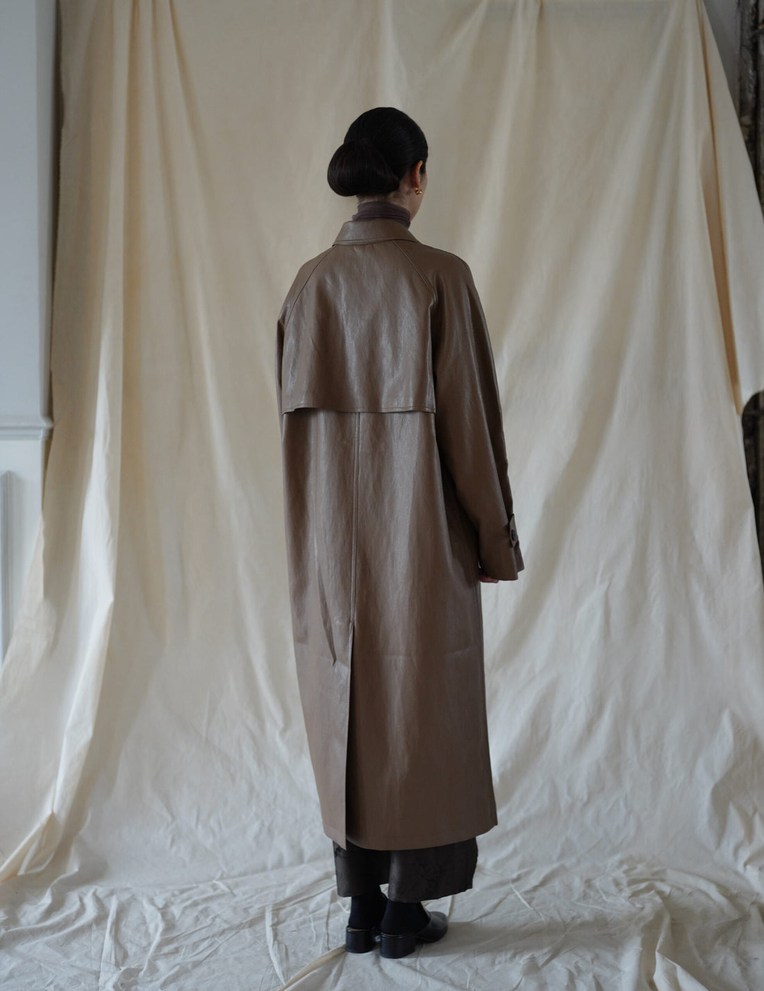 Vegan Leather Mac Coat・Cocoa