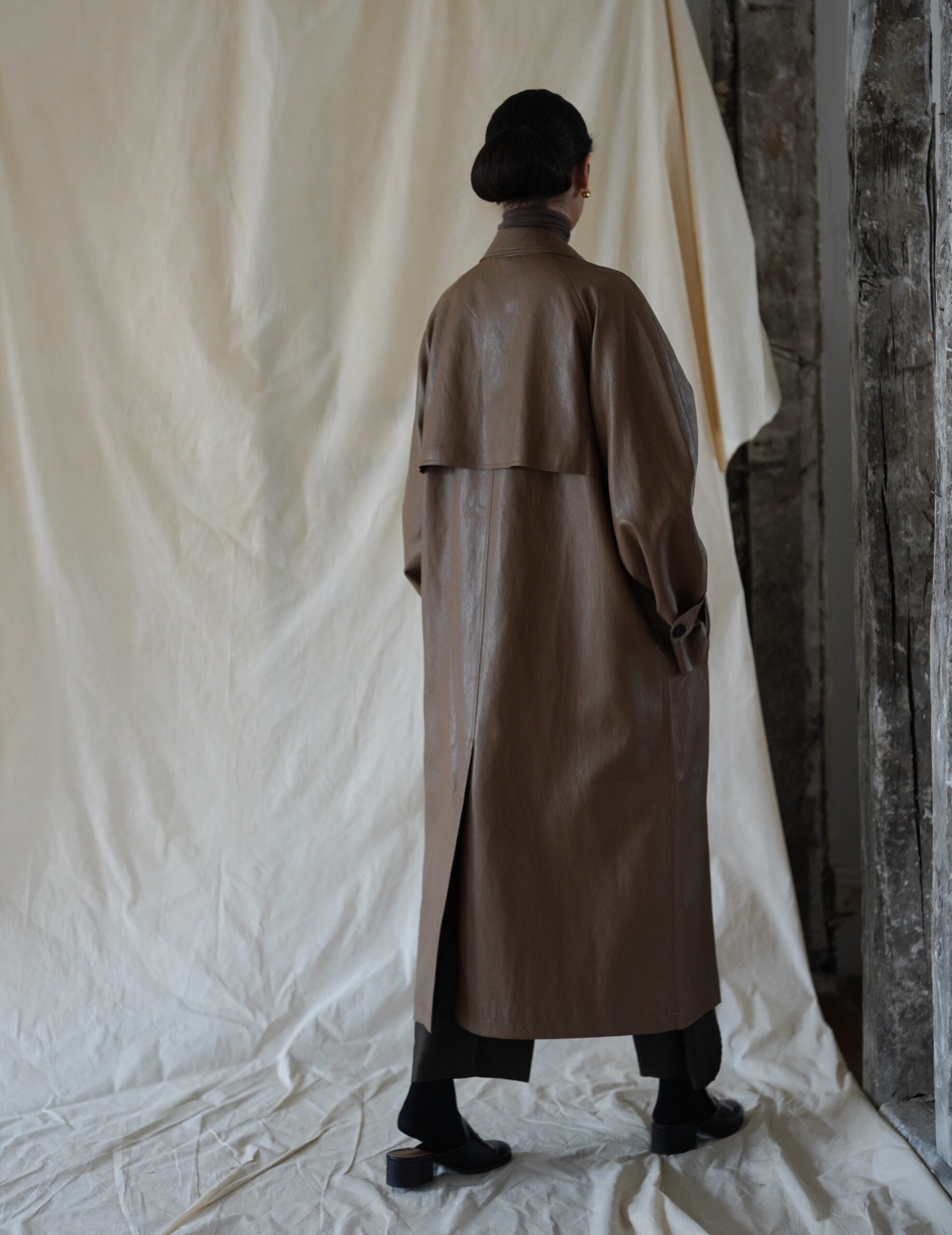 Vegan Leather Mac Coat・Cocoa