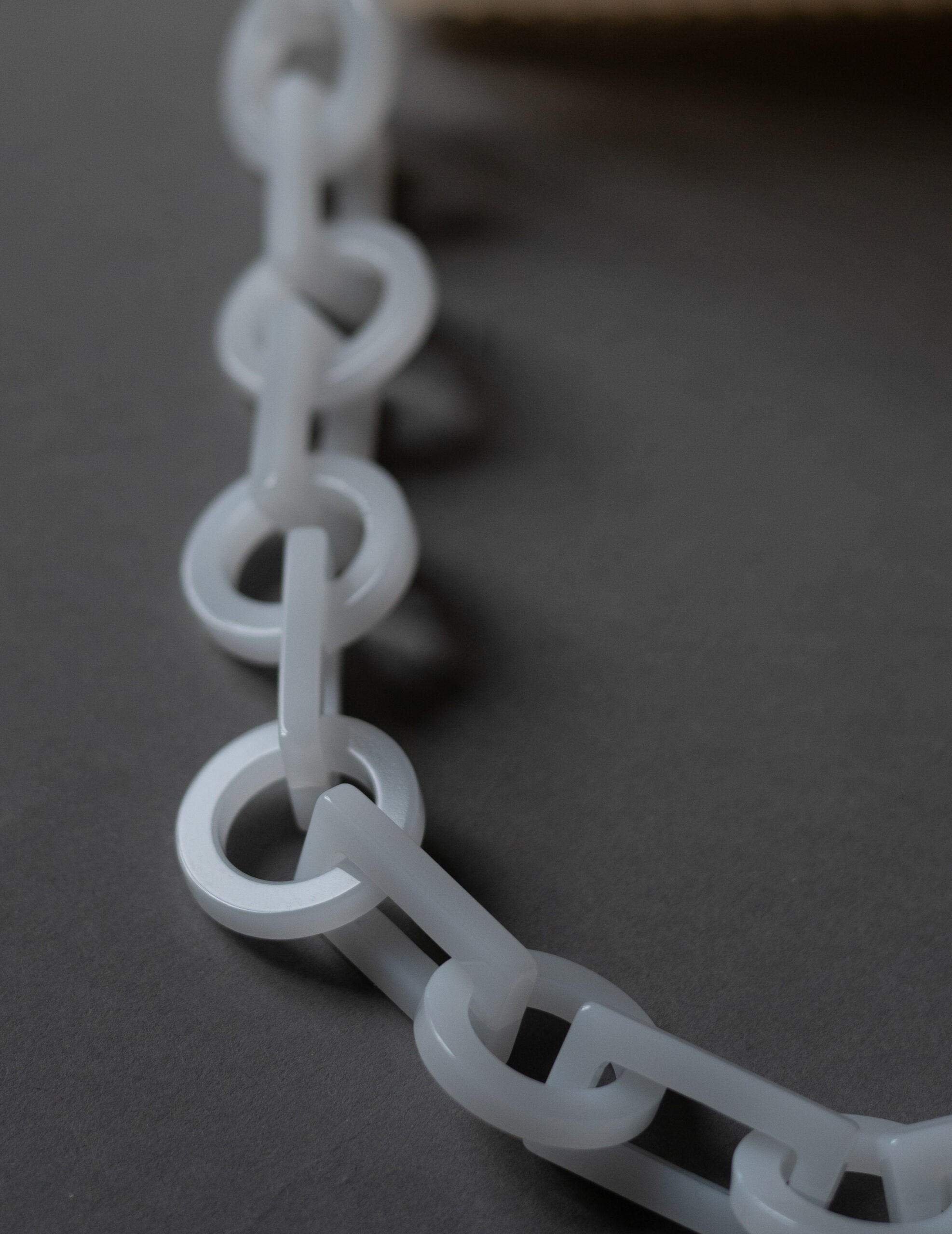 Transparent Sculptural Mini Chain Bag・White