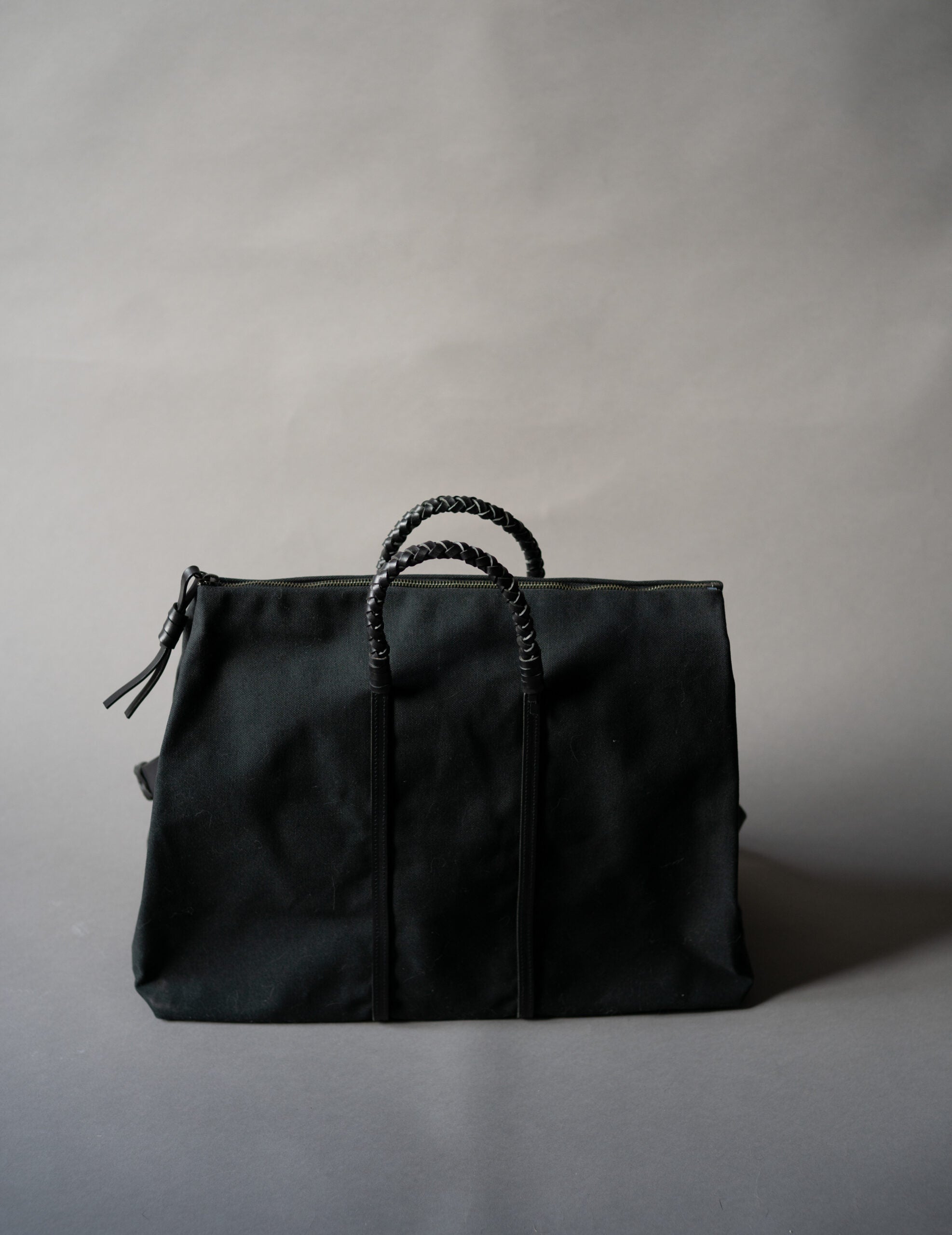 Woven Duffel Bag．Black