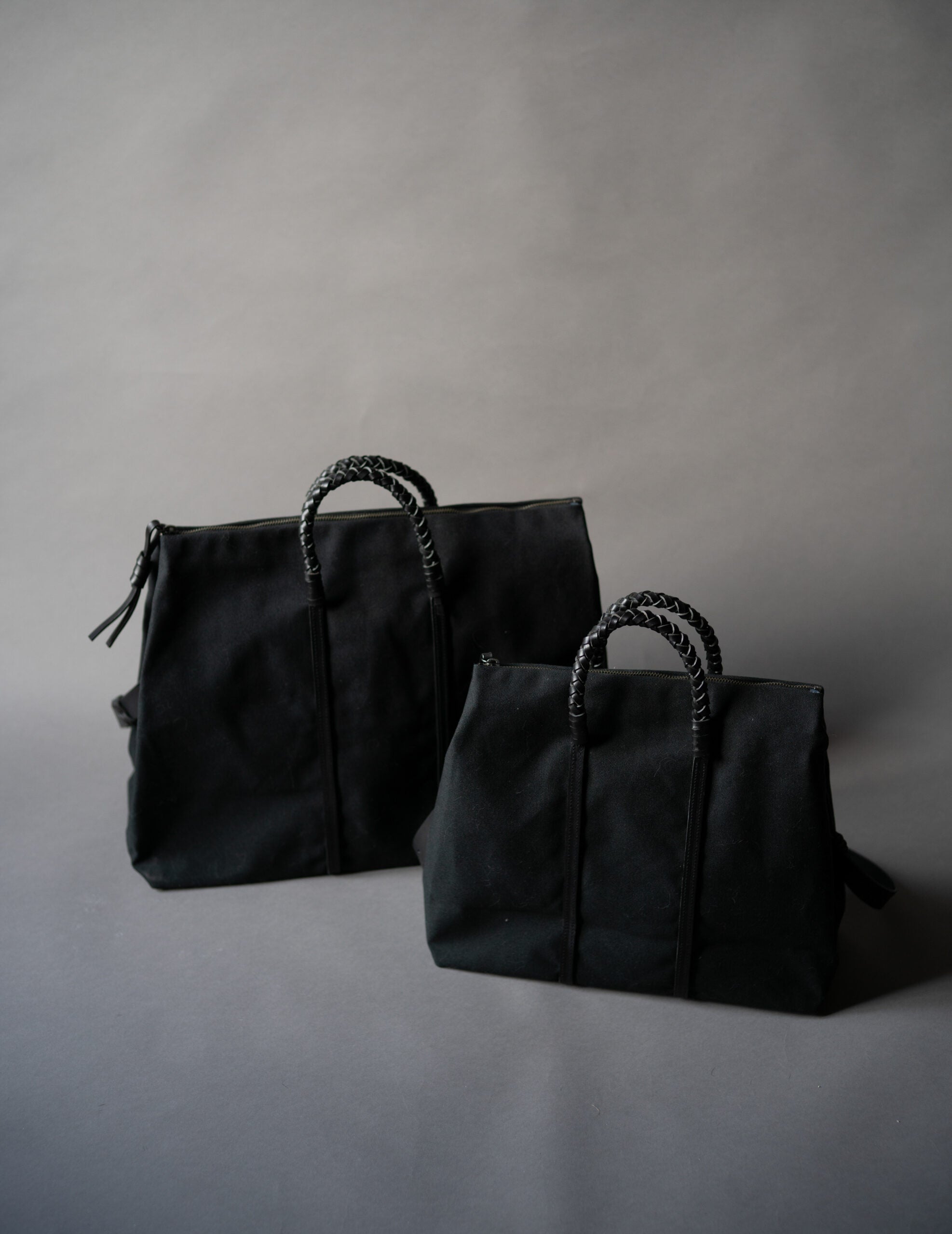 Woven Duffel Bag．Black
