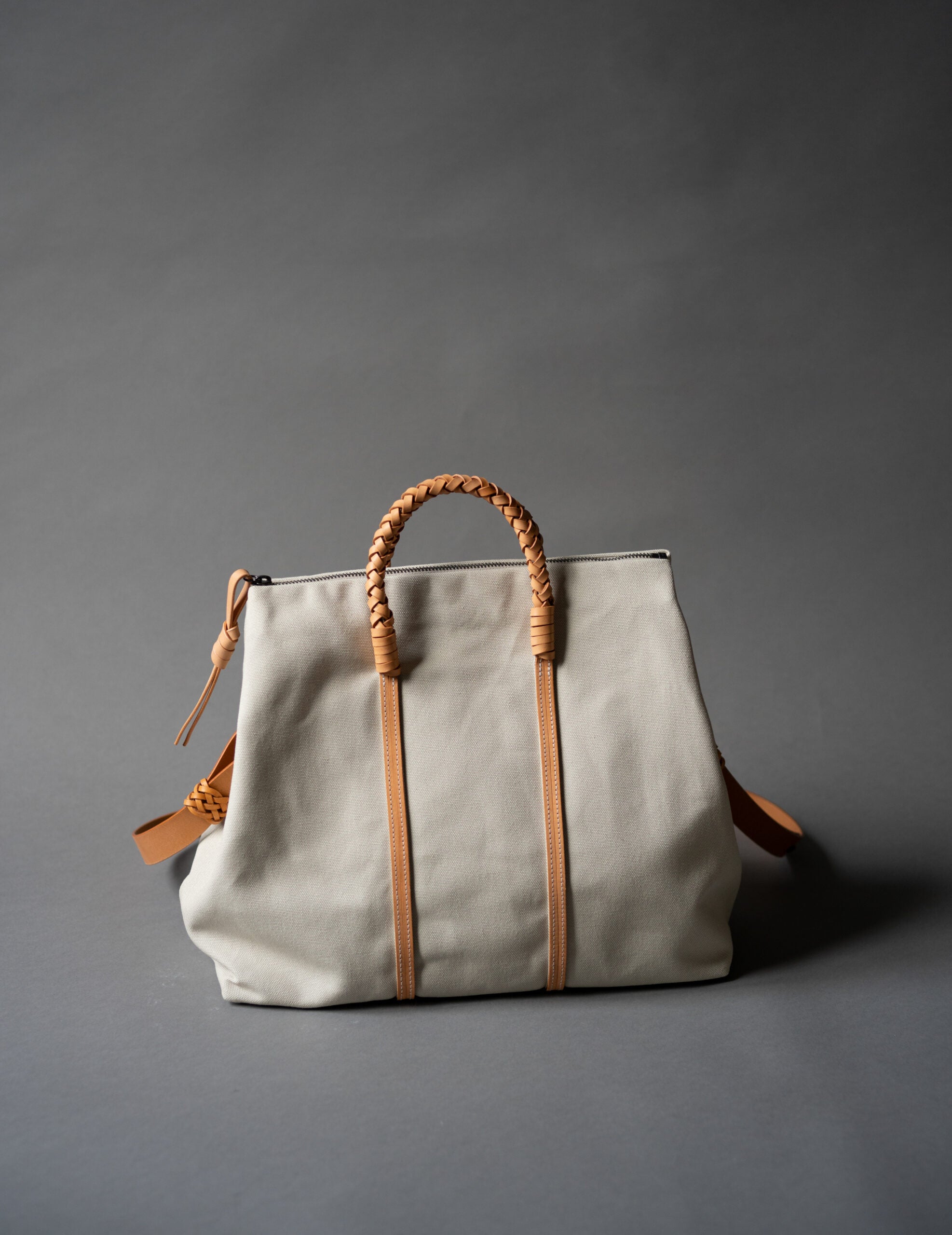Woven Duffel Bag．Ivory