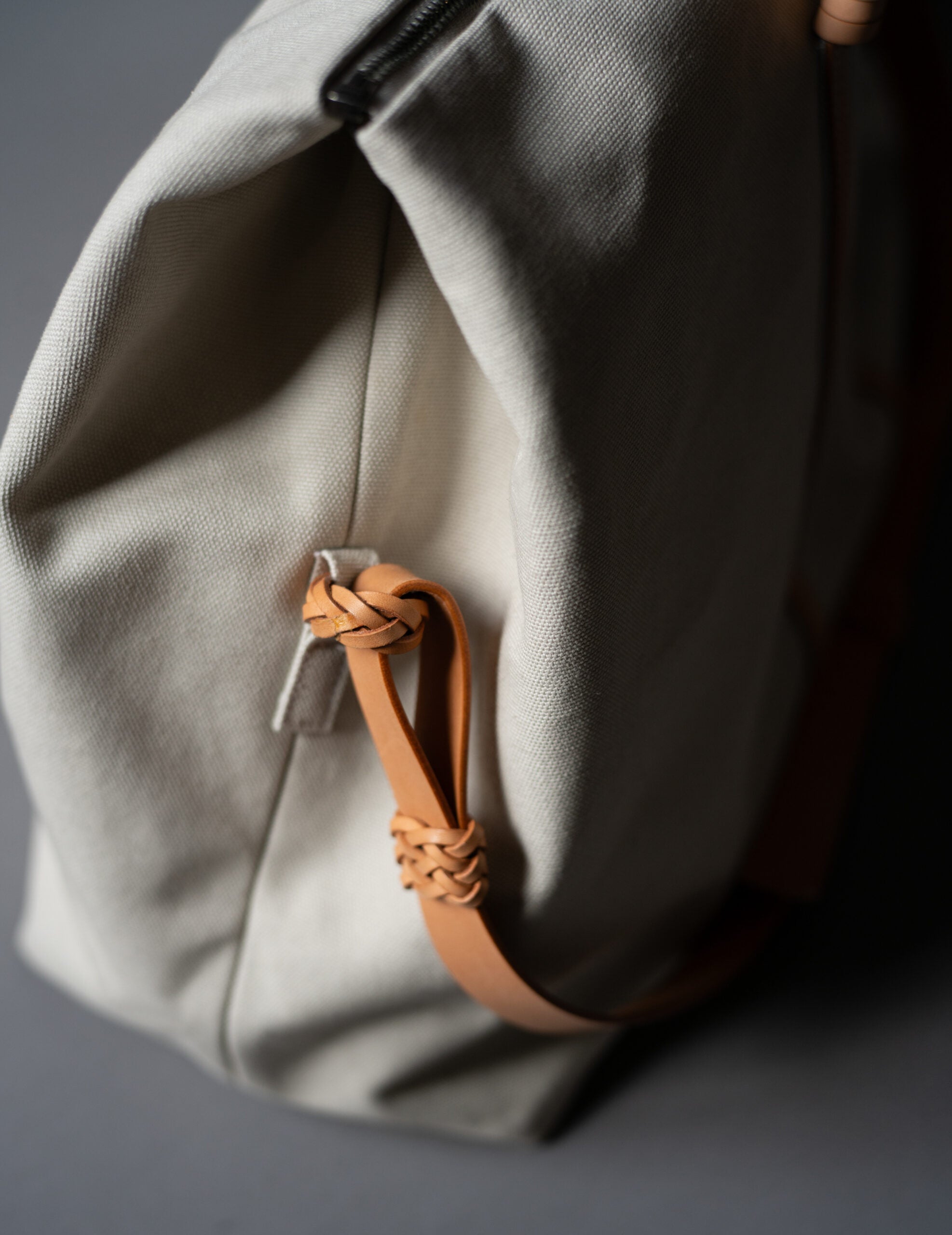 Woven Duffel Bag．Ivory