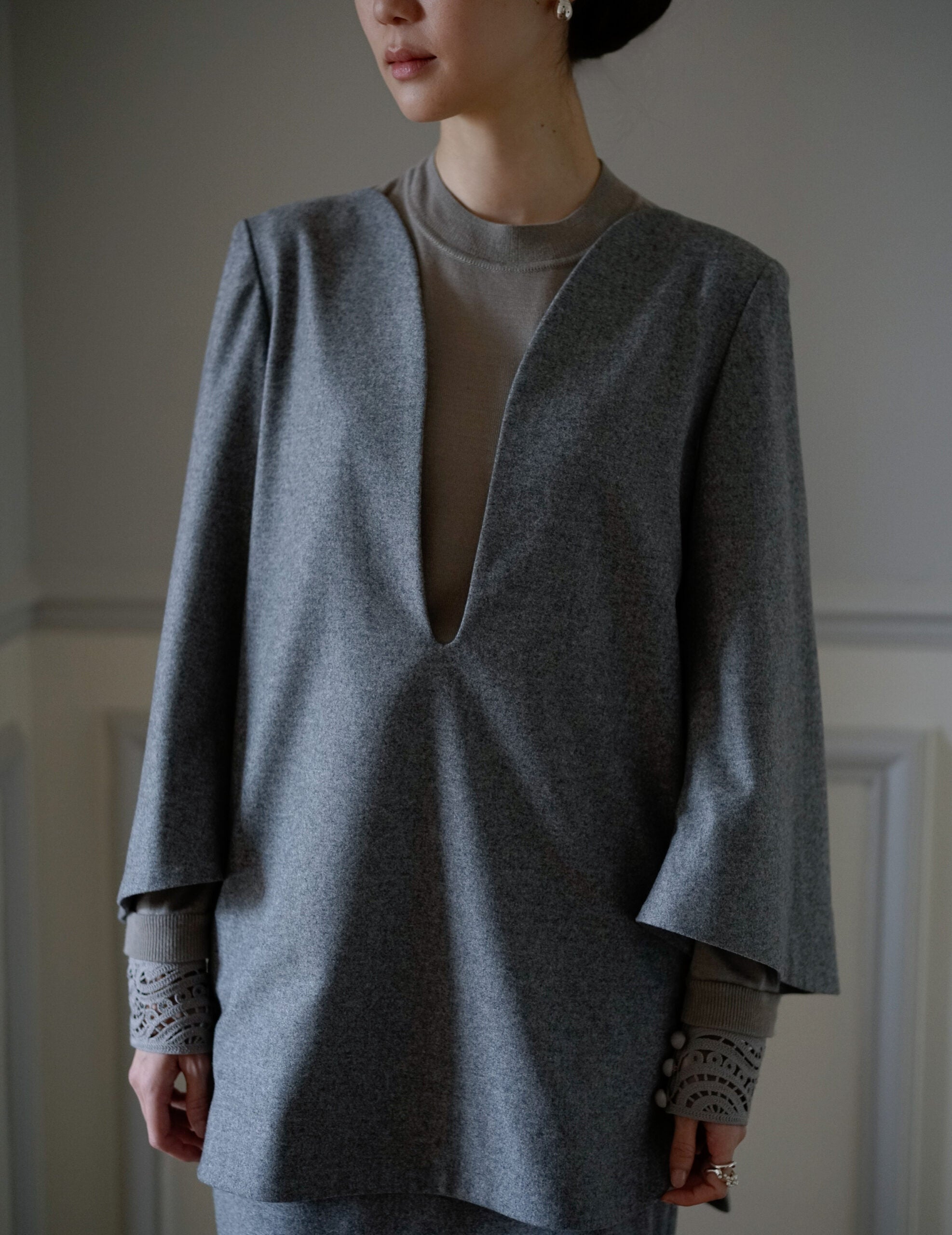 Wool Flannel Plunge Top・Grey