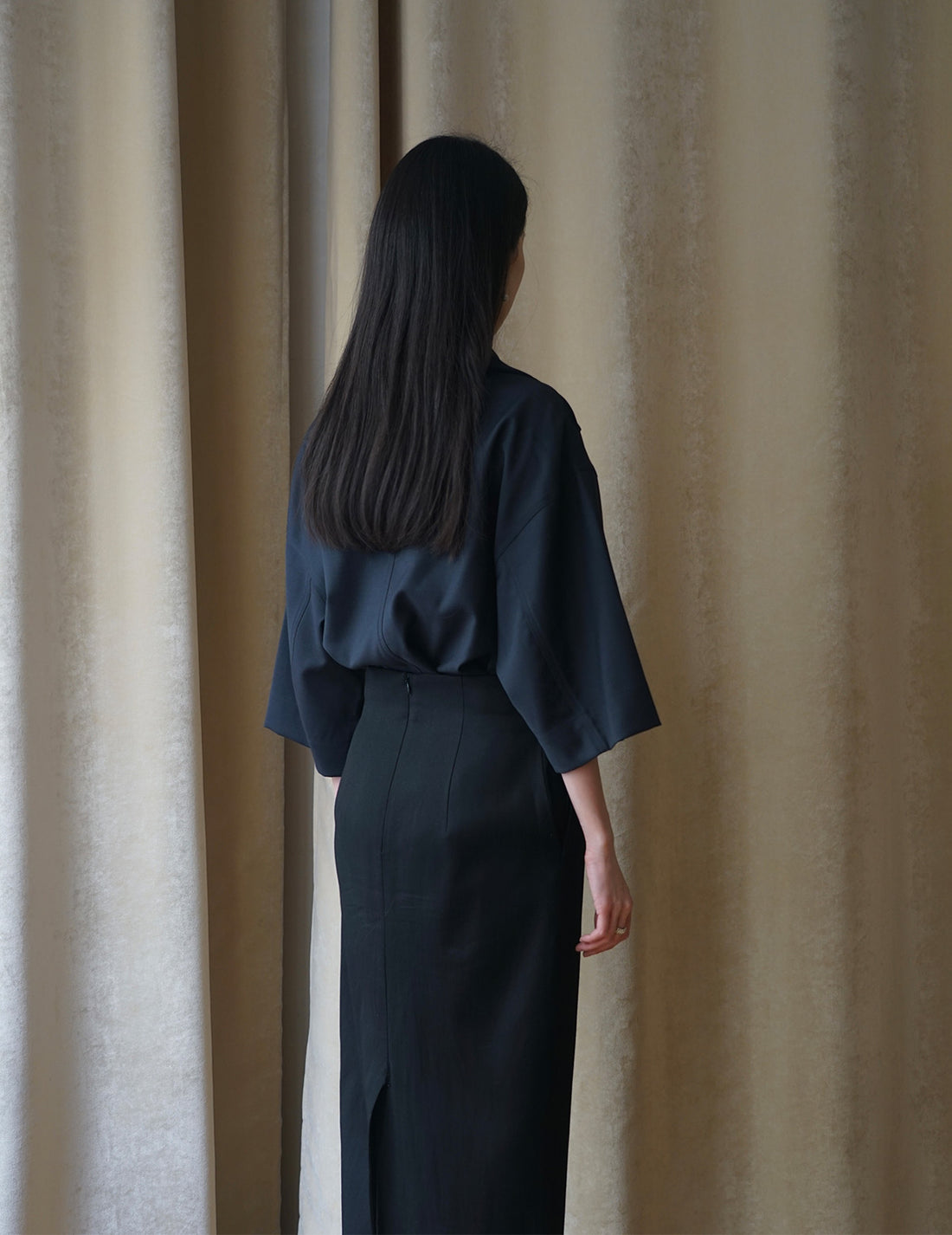 Turtleneck Half Sleeve Top・Navy