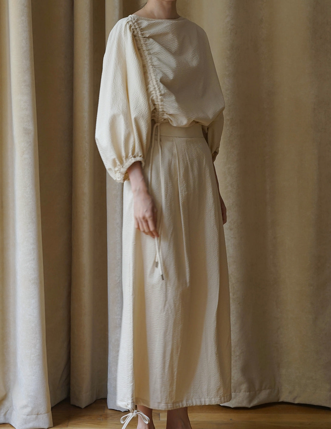Seersucker Drawstring Blouse・Light Beige