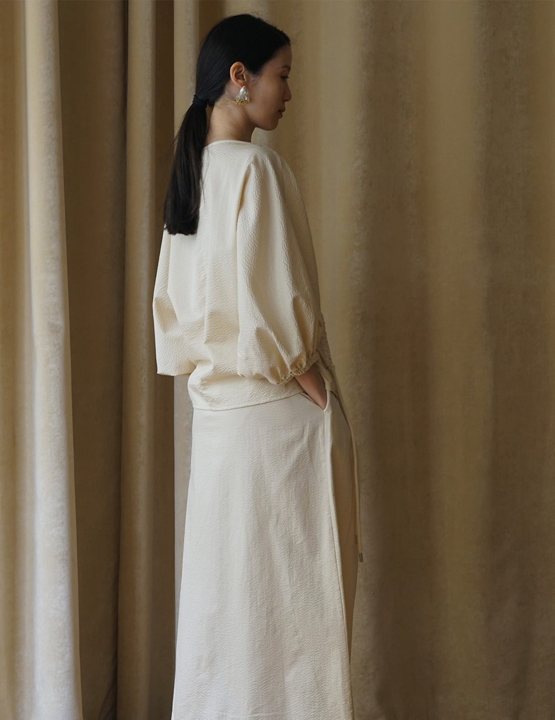 Seersucker Drawstring Blouse・Light Beige