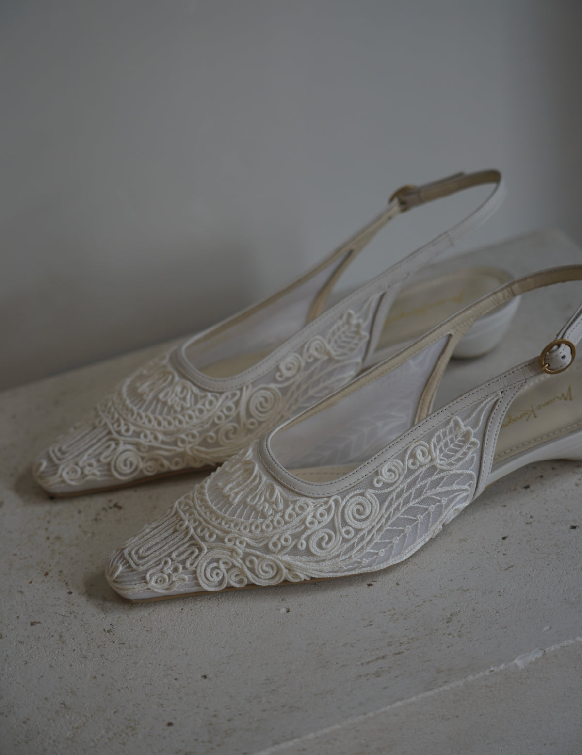 Cording Embroidery Sling Back Heels・White