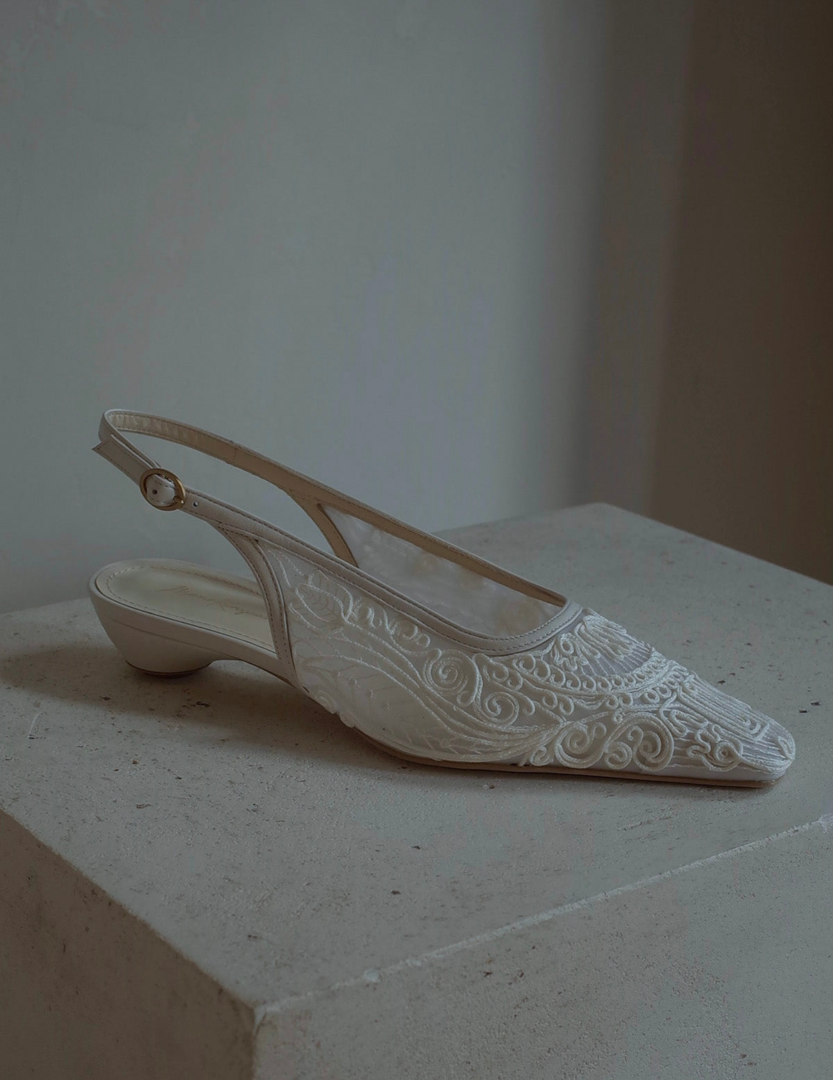 Cording Embroidery Sling Back Heels・White