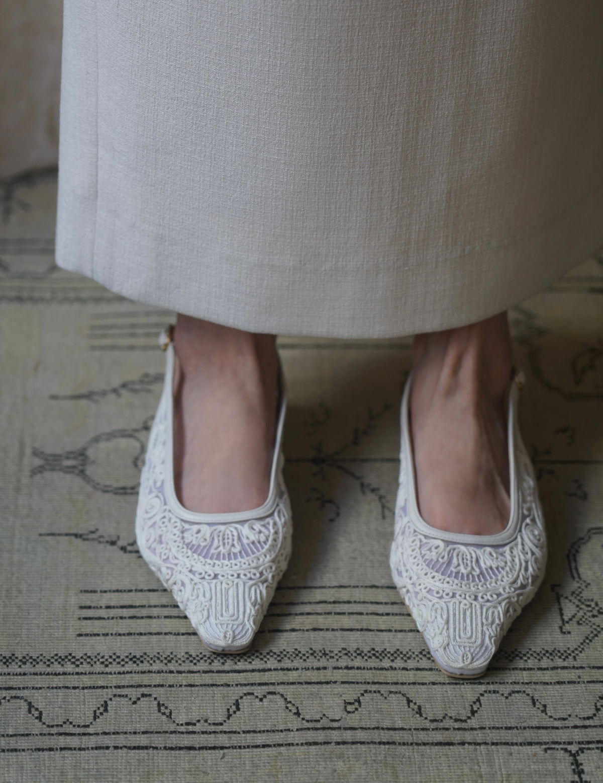 Cording Embroidery Sling Back Heels・White