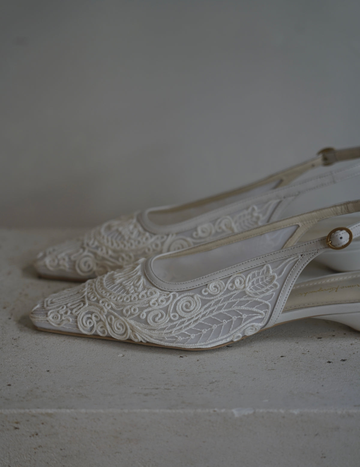 Cording Embroidery Sling Back Heels・White