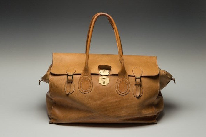 #Phillip Bree(founder of PB0110) received this bag from his father in 1988, which he now still uses.